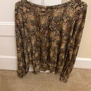 Buckle Black  Floral Pullover Blouse in Black,brown,cream